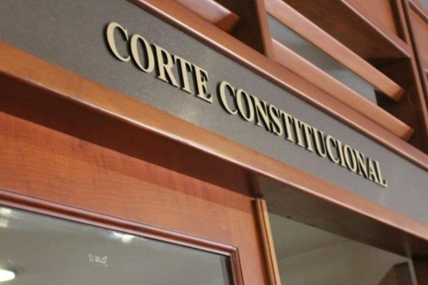 Corte Constitucional hace llamado obligatorio a trabajadores de Salud