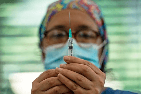 “Seremos implacables con los que infrinjan el proceso de vacunación”: SuperSalud