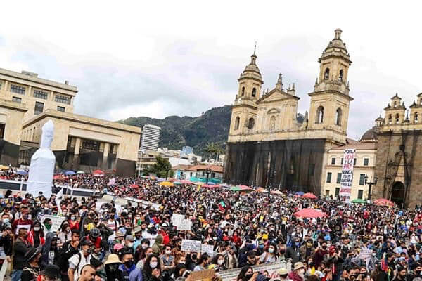 Crisis social y revuelta popular en Colombia