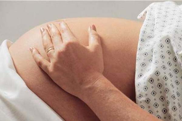 Cáncer en el embarazo, un binomio invisible y poco conocido