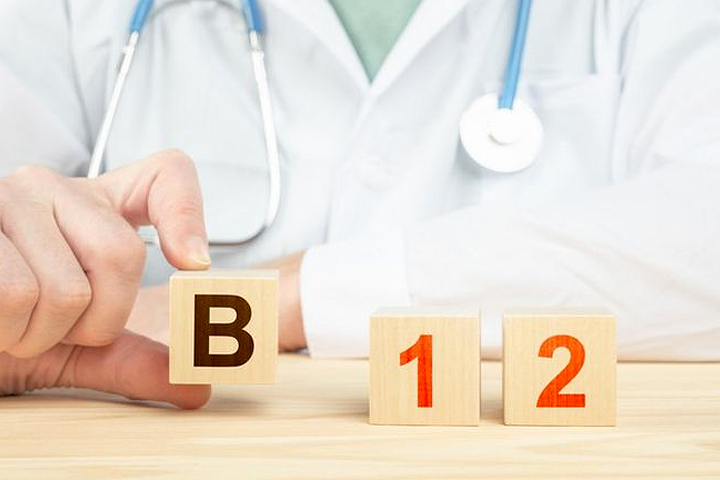 Qué problemas para la salud trae la falta de vitamina B12 (y por qué no siempre se puede resolver tomando suplementos)