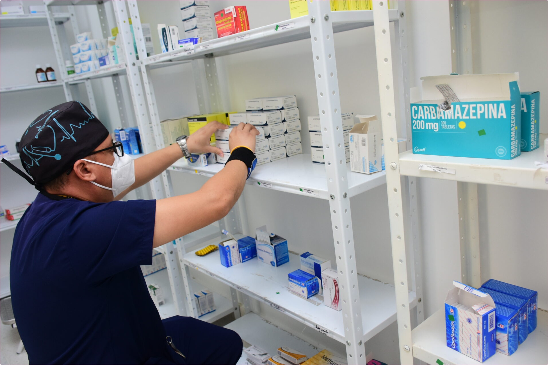 farmacia-medicamentos-desabastecimiento-medicamentos-Oscar-Andia